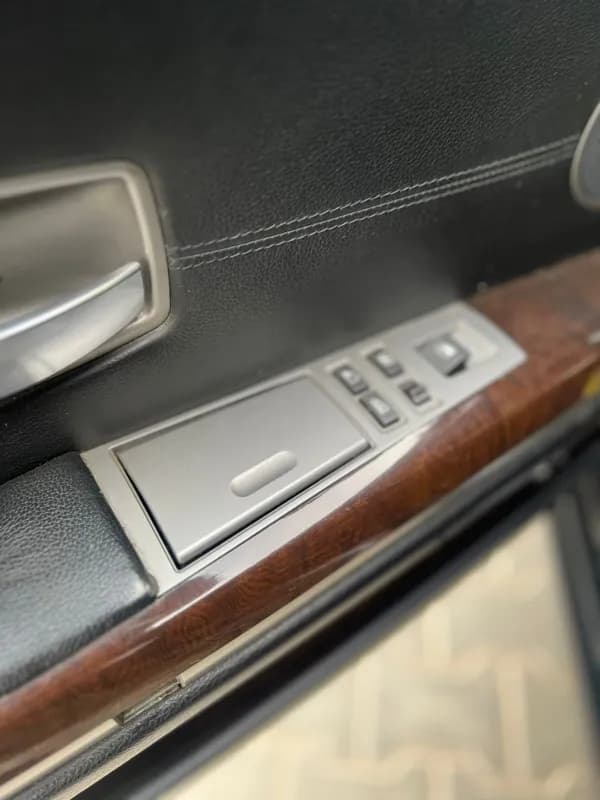 بي ام دبليو 740i 2007 بيور اكسلنس أسود أوتوماتيك — مستعملة