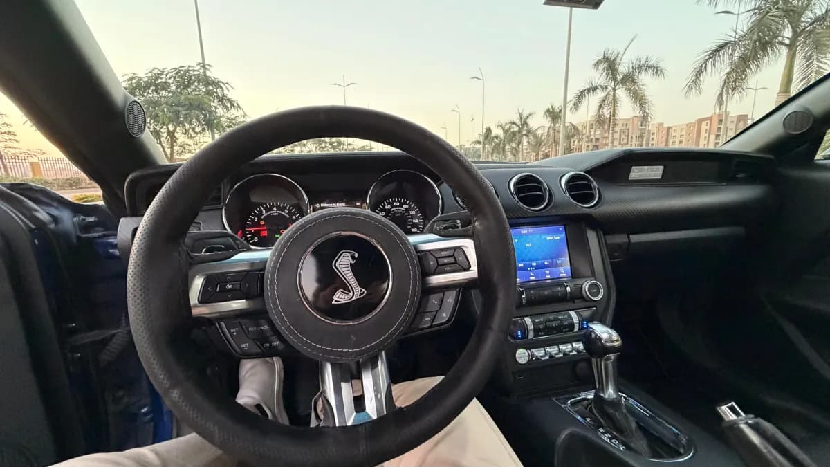 فورد موستانج 2015 في6 أزرق فيورد أوتوماتيك — مستعملة