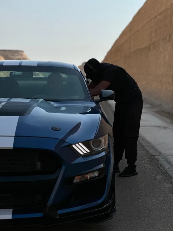 فورد موستانج 2015 في6 أزرق فيورد أوتوماتيك — مستعملة