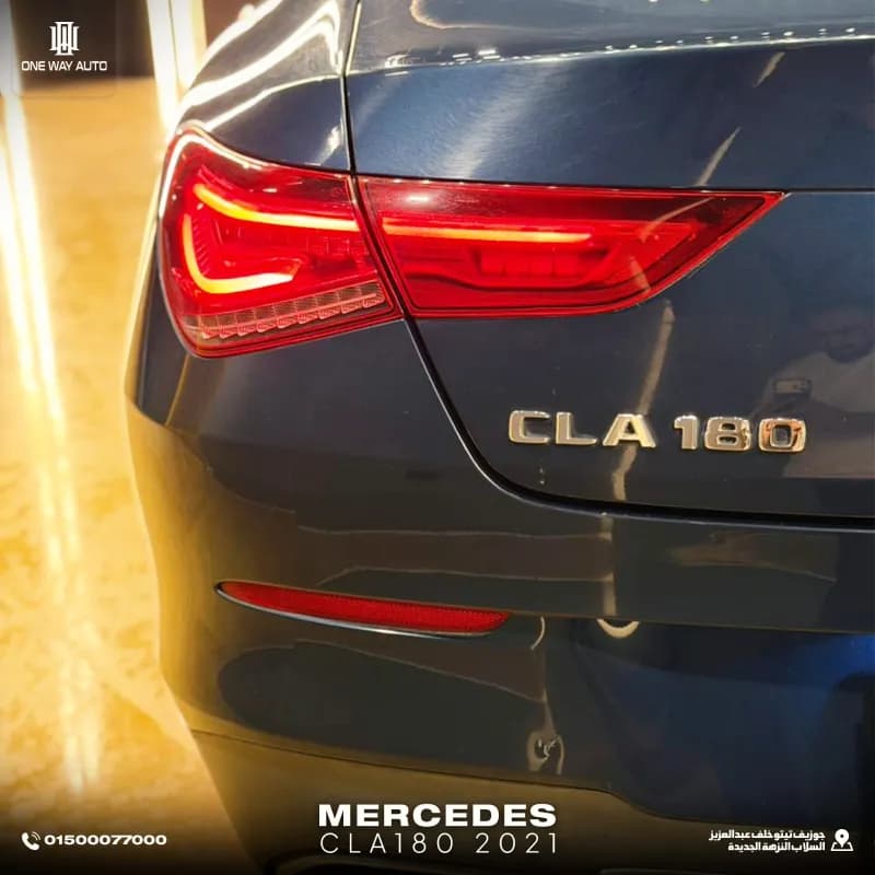 مرسيدس بنز CLA 180 2021 ايه ام جي أزرق غامق أوتوماتيك — مستعملة