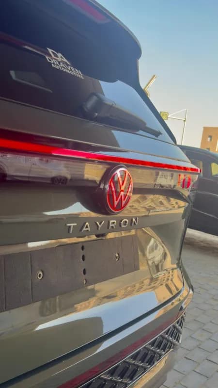 فولكس فاجن Tayron 2026 ار لاين أخضر زيتي قابض مزدوج — جديدة