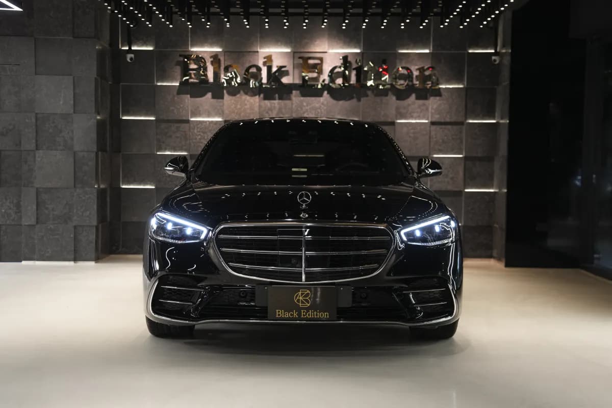 مرسيدس بنز S580 2023 اي ام جي أسود أوتوماتيك — مستعملة