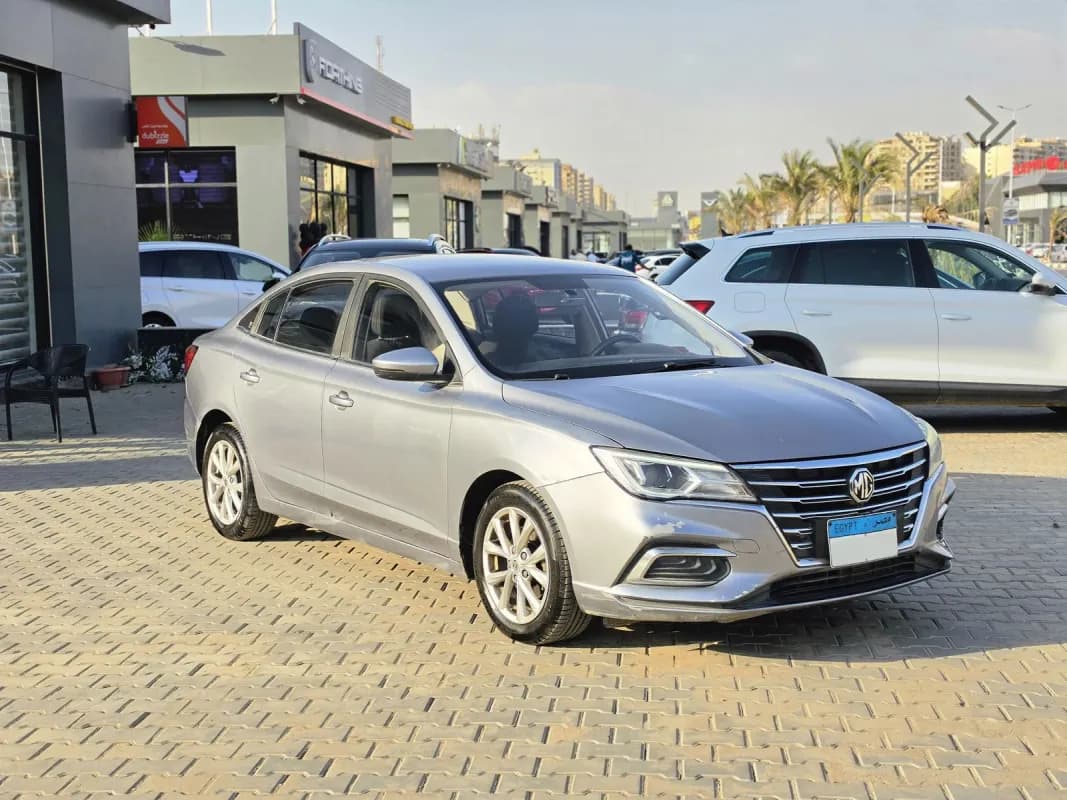 ام جي 5 2020 كومفورت فضي أوتوماتيك — مستعملة