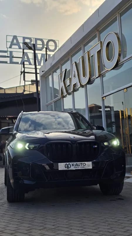 بي ام دبليو X5 2024 ام 60 اي أسود أوتوماتيك — مستعملة