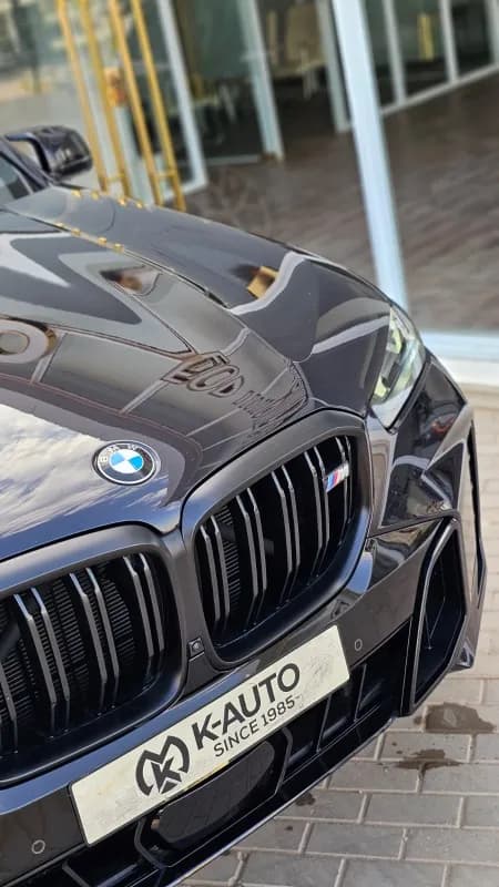 بي ام دبليو X5 2024 ام 60 اي أسود أوتوماتيك — مستعملة