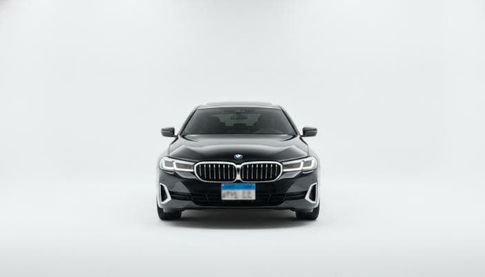 بي ام دبليو 520i 2023