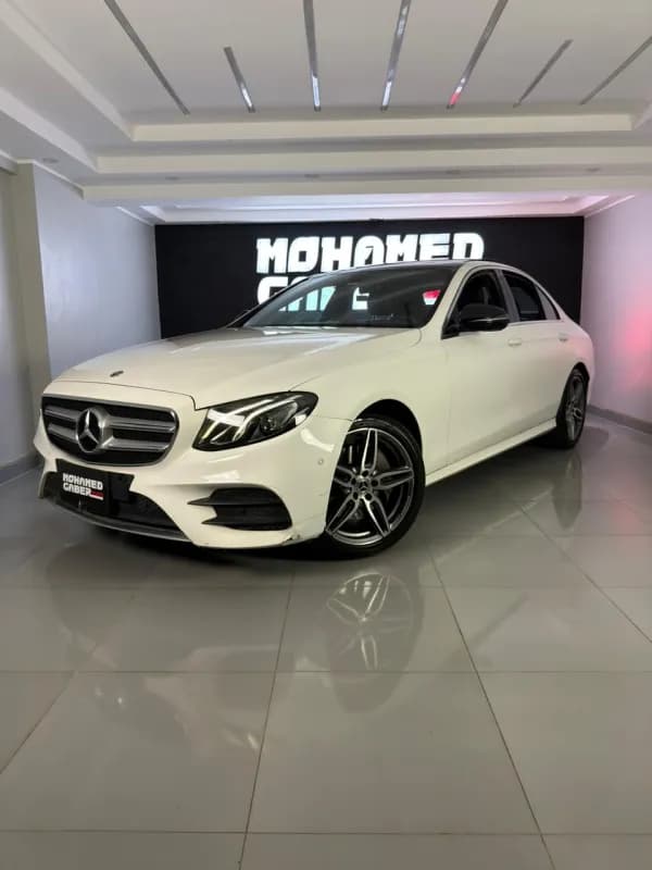 مرسيدس بنز E180 2019 افنتجارد أبيض أوتوماتيك — مستعملة