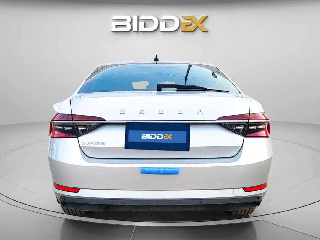 Skoda Superb 2024 امبيشن فضي أوتوماتيك — جديدة
