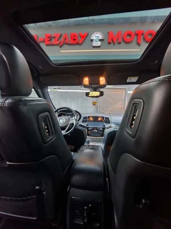 جيب جراند شيروكي 2020 ليمتد رمادي أوتوماتيك — مستعملة