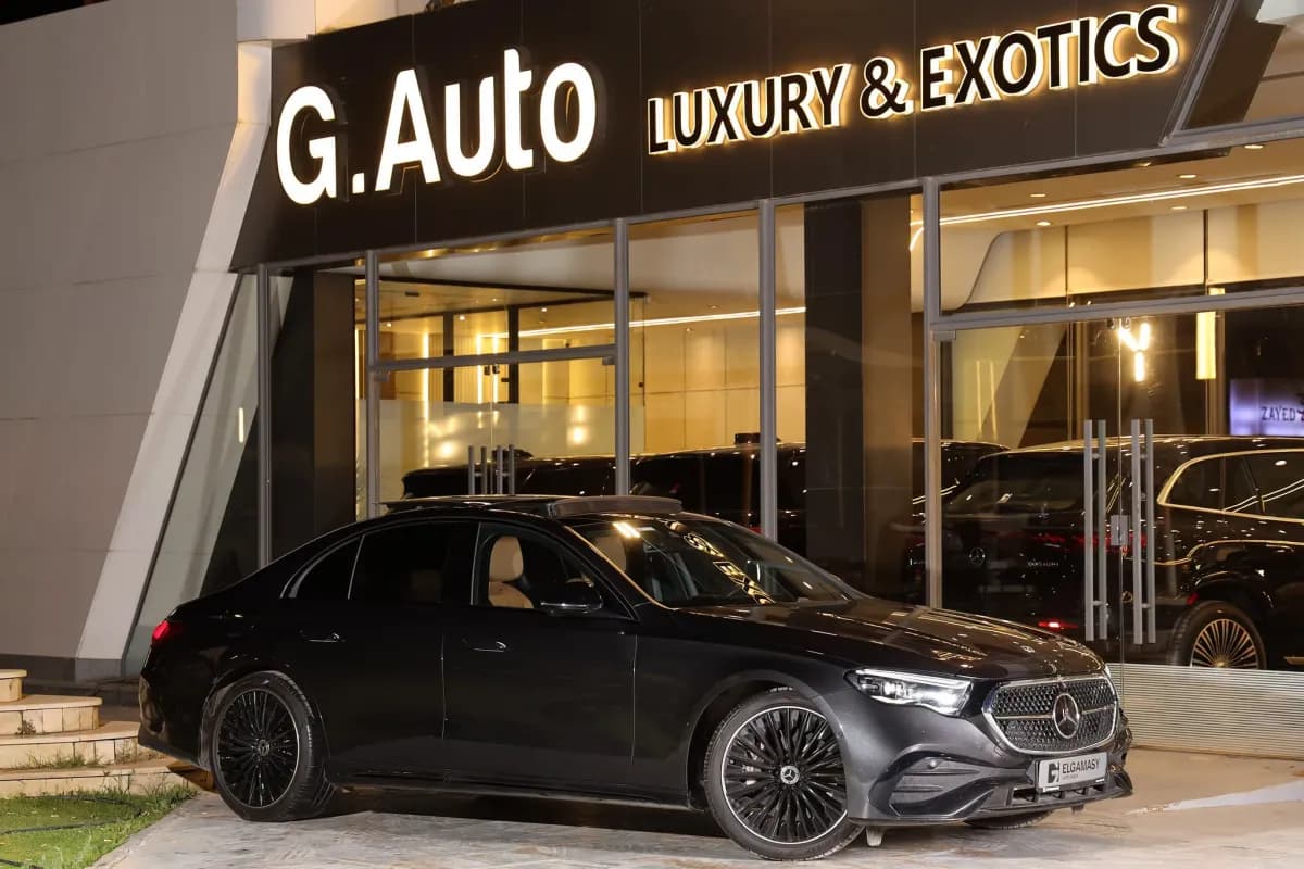 مرسيدس بنز E200 2024 بريميوم بلس رمادي أوتوماتيك — مستعملة
