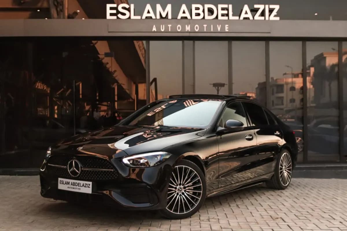 مرسيدس بنز C200 2026 ايه ام جي أسود أوتوماتيك — جديدة