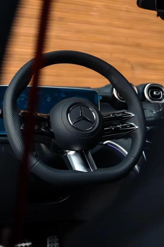 مرسيدس بنز GLC 300 2026 برميم بلس رمادي أوتوماتيك — جديدة