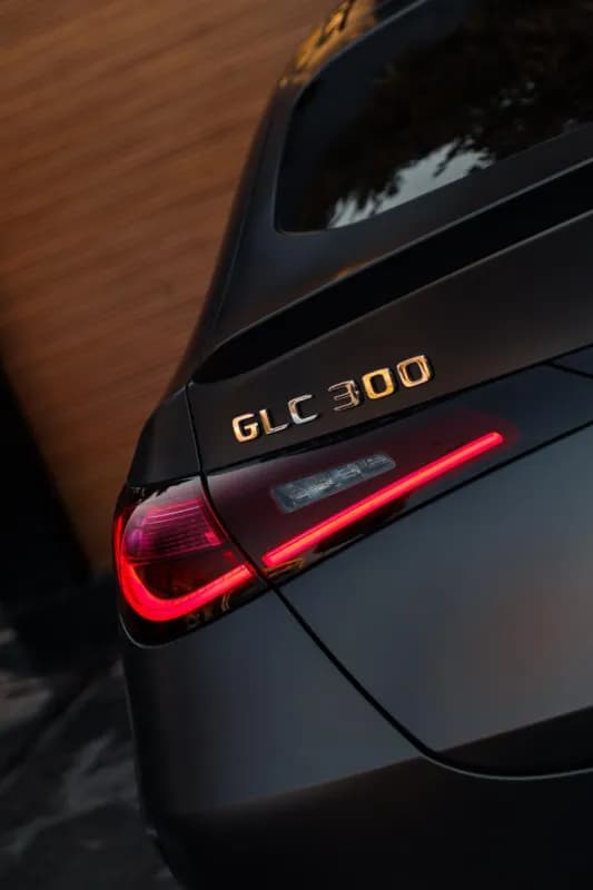 مرسيدس بنز GLC 300 2026 برميم بلس رمادي أوتوماتيك — جديدة