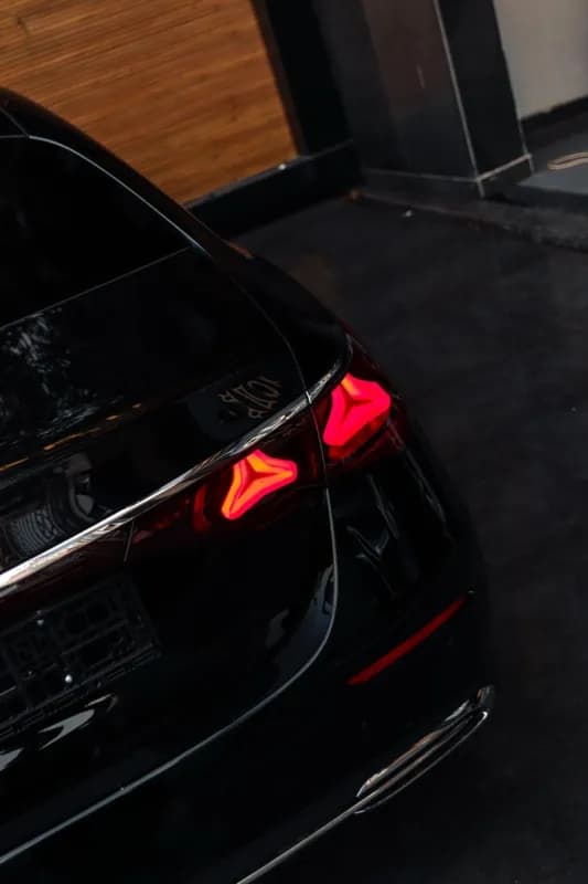 مرسيدس بنز E200 2026 اكسكلوسيف أسود أوتوماتيك — جديدة