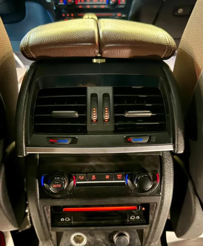 بي ام دبليو X6 2018 اكس درايف ام 50 اي أسود أوتوماتيك — مستعملة