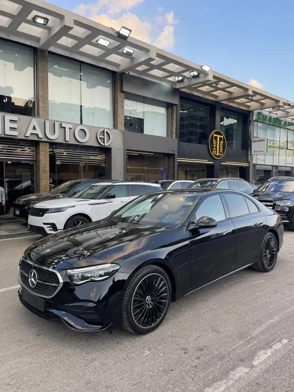 مرسيدس بنز E200 2026 بريميوم بلس أسود أوتوماتيك — جديدة