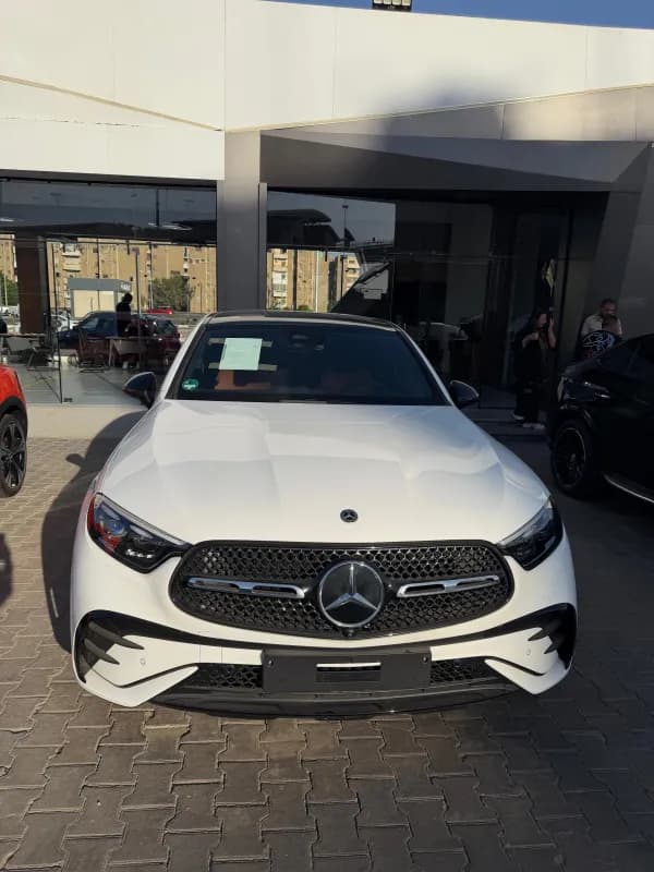 مرسيدس بنز GLC 300 2024 ايه ام جي أبيض أوتوماتيك — جديدة