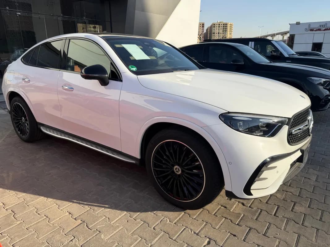 مرسيدس بنز GLC 300 2024 ايه ام جي أبيض أوتوماتيك — جديدة