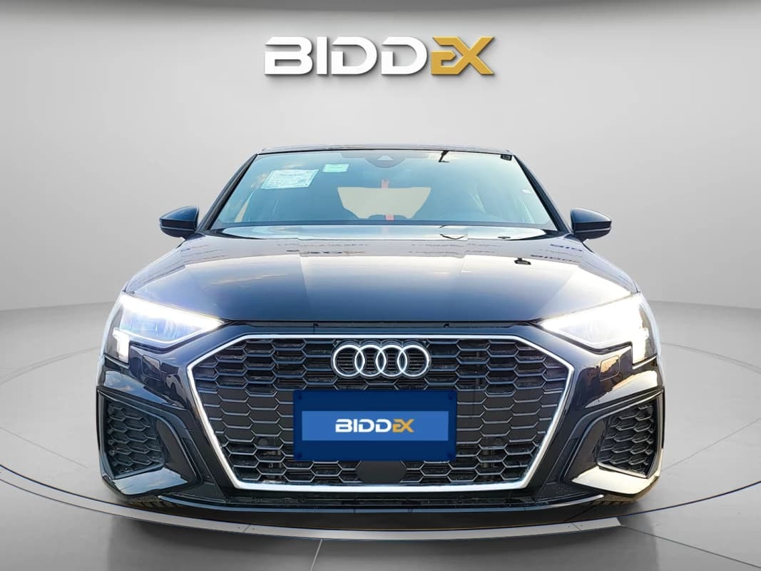 Audi A3 2024 اس لاين أسود أوتوماتيك — جديدة