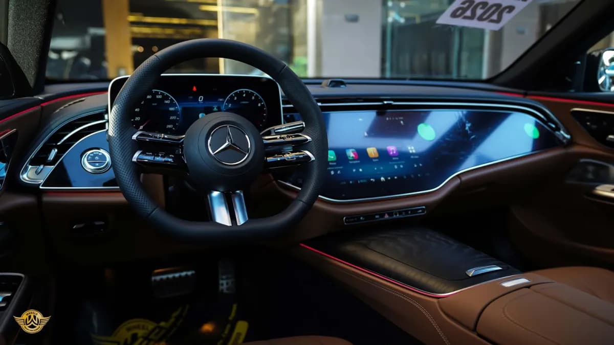 مرسيدس بنز E200 2026 بريميوم بلس أسود أوتوماتيك — جديدة