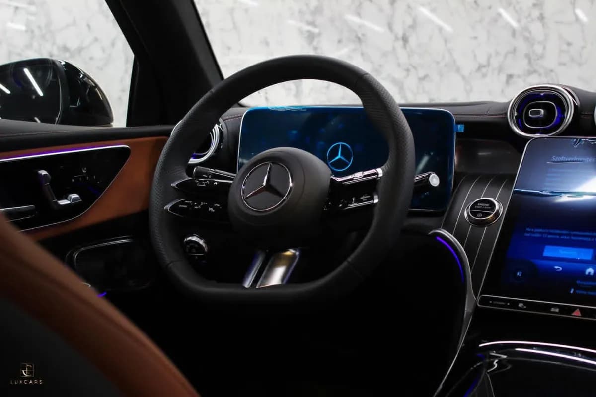مرسيدس بنز GLC 300 2026 اي ام جي كوبيه رمادي أوتوماتيك — جديدة