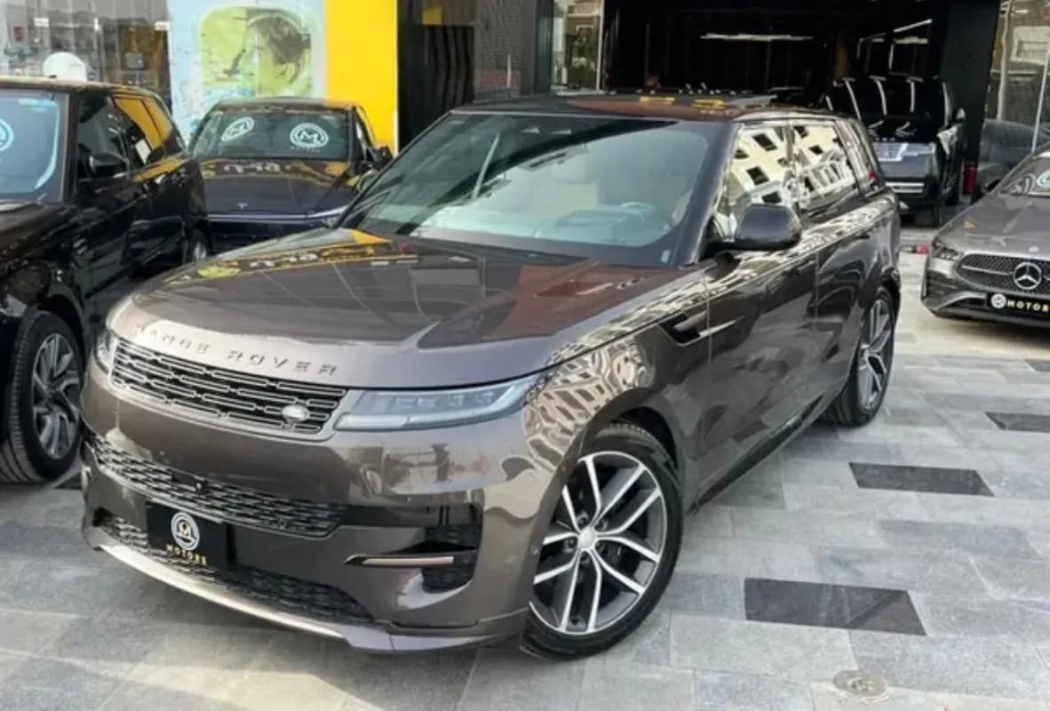 رينج روفر سبورت 2024 بي 460 بني أوتوماتيك — جديدة