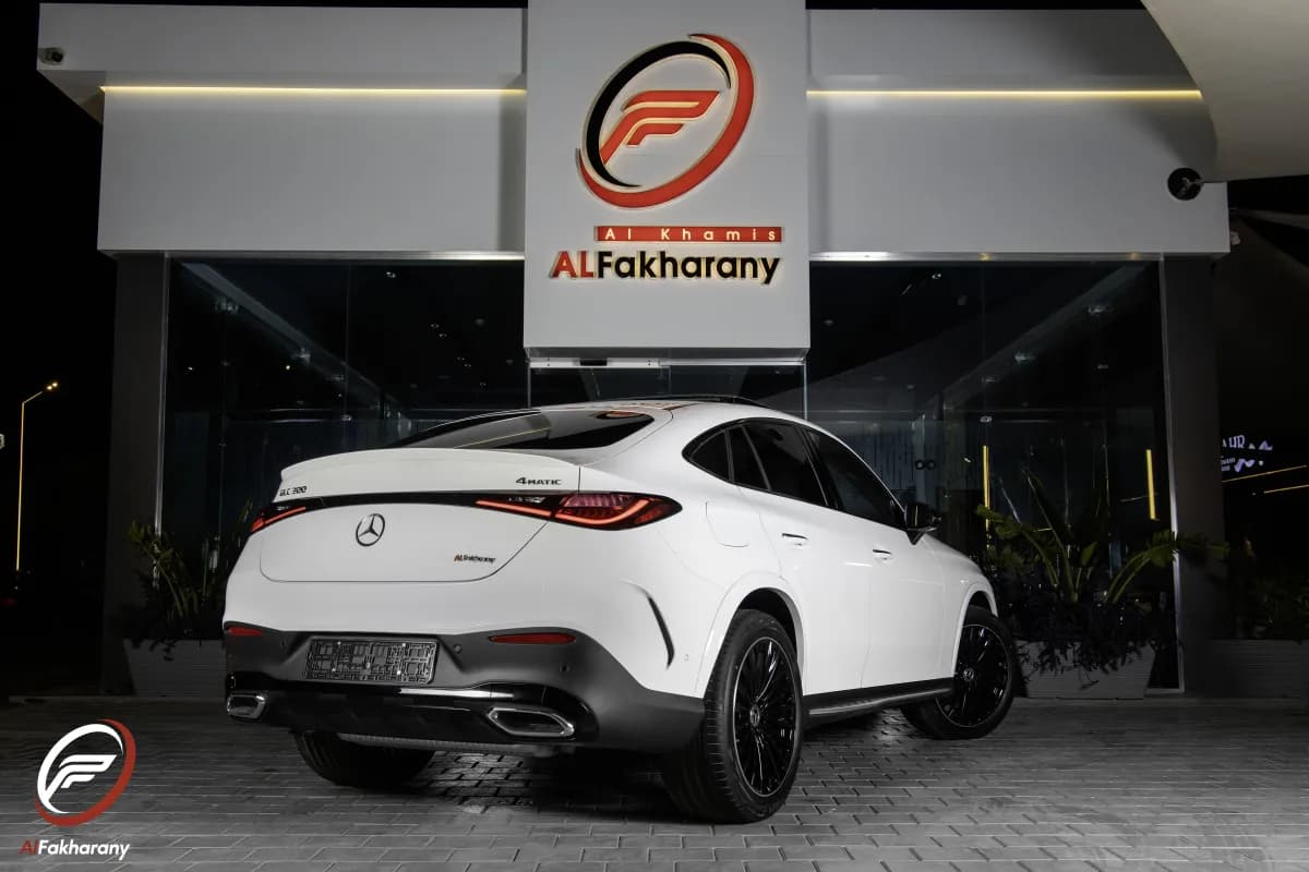 مرسيدس بنز GLC 300 2026 ايه ام جي أبيض أوتوماتيك — جديدة