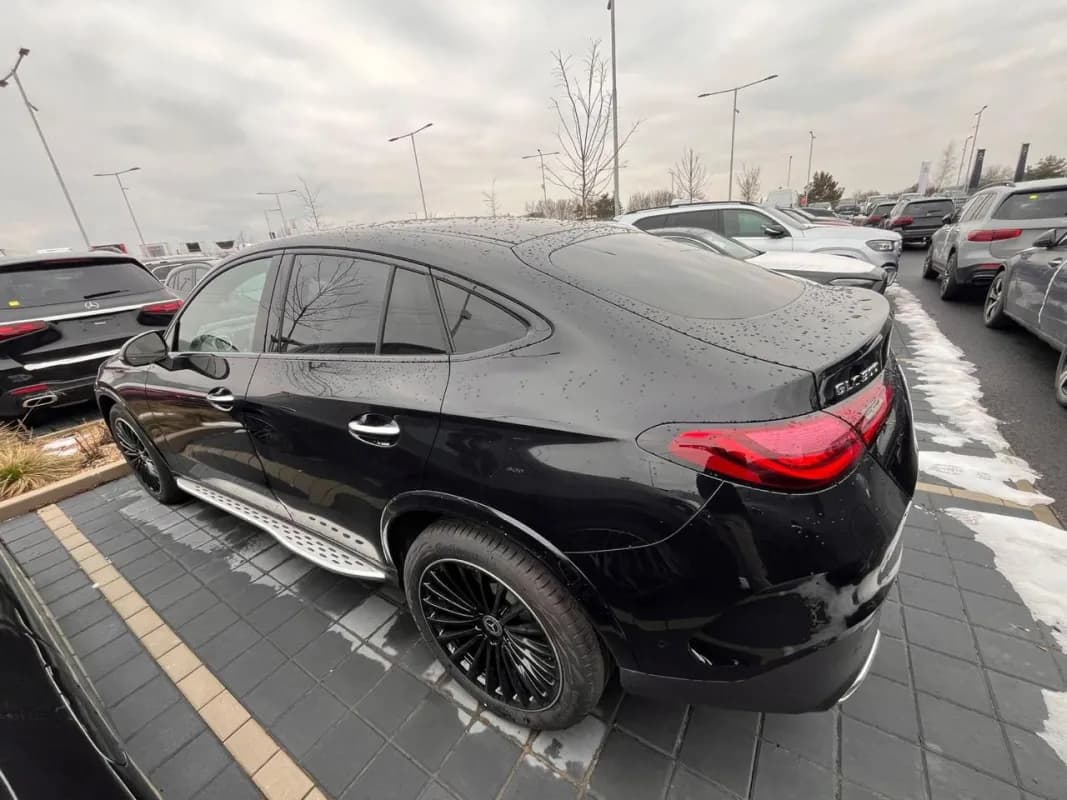 مرسيدس بنز GLC 300 2026 برميم بلس أسود أوتوماتيك — جديدة