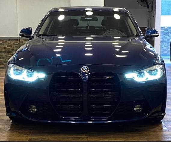 بي ام دبليو 318i 2019