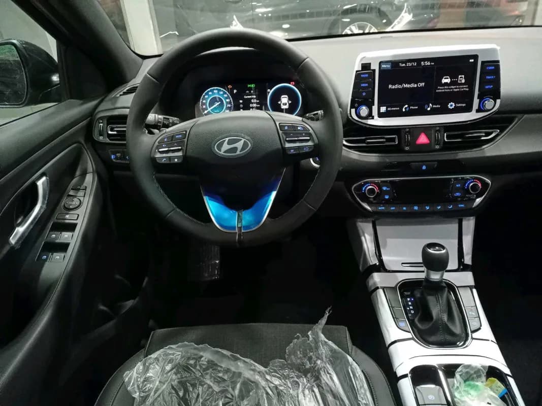 هيونداي أي 30 2026 ريدلاين أزرق سماوي أوتوماتيك — جديدة