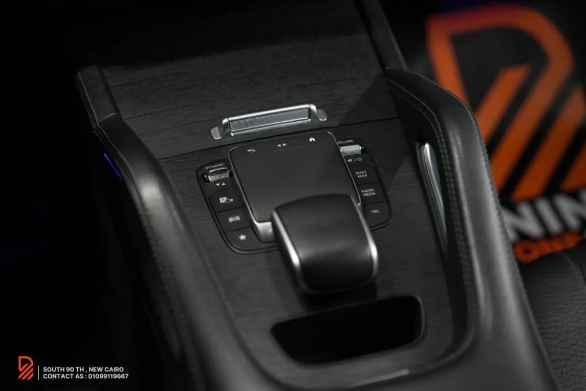 مرسيدس بنز E350 2019 ايه ام جي فضي أوتوماتيك — مستعملة