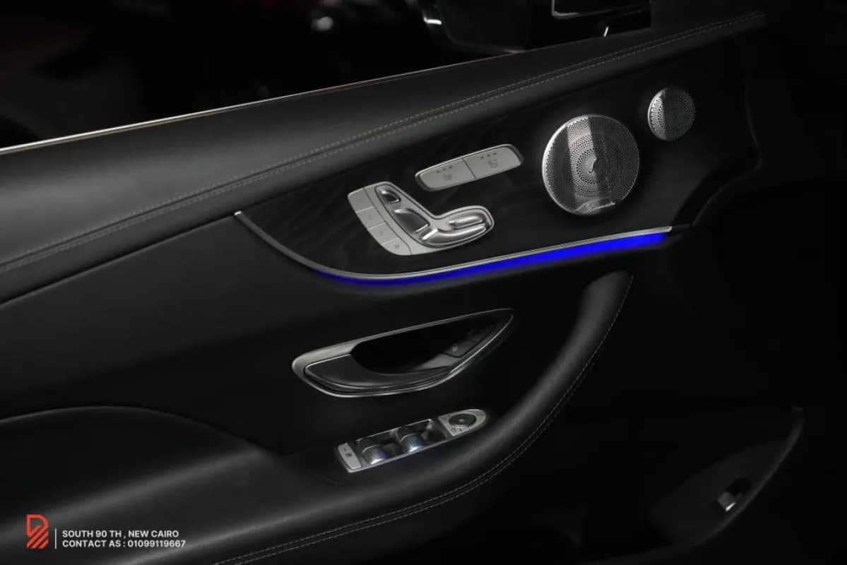 مرسيدس بنز E350 2019 ايه ام جي فضي أوتوماتيك — مستعملة