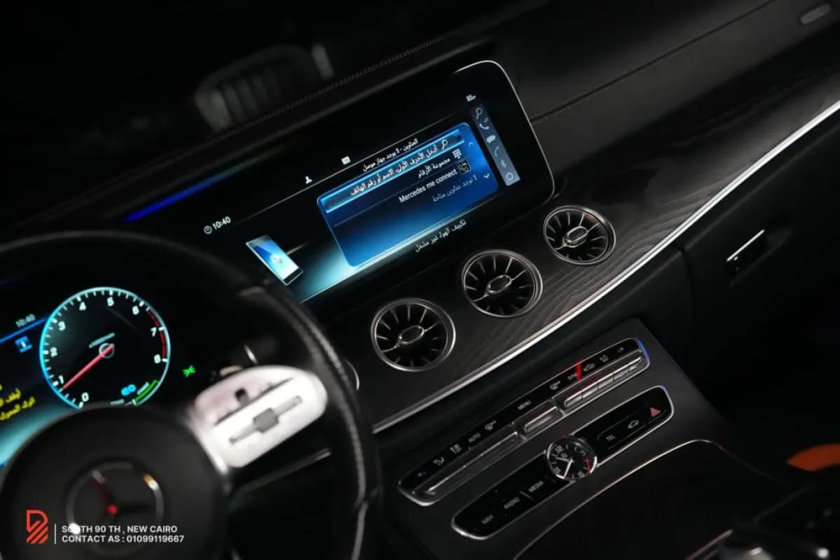 مرسيدس بنز E350 2019 ايه ام جي فضي أوتوماتيك — مستعملة