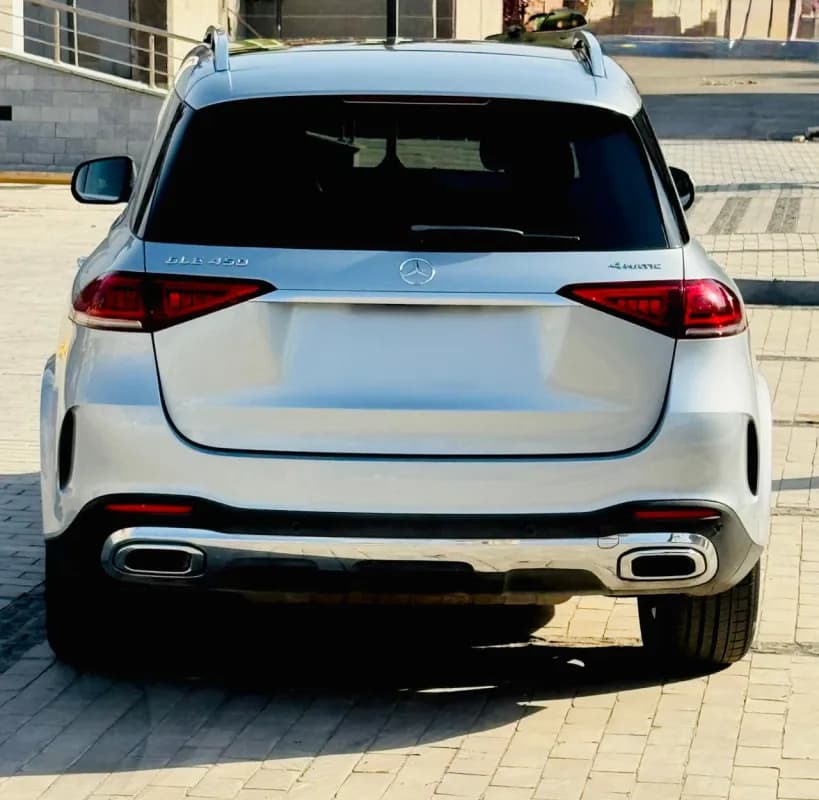 مرسيدس بنز GLE450 2023 ايه ام جي فضي أوتوماتيك — مستعملة