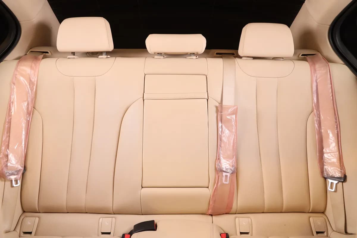 بي ام دبليو 520i 2019 لاكشري أسود أوتوماتيك — مستعملة