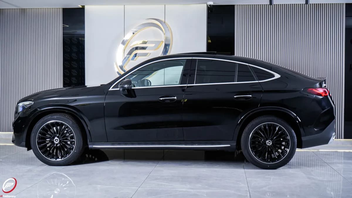 مرسيدس بنز GLC 300 2026 ايه ام جي أسود أوتوماتيك — جديدة