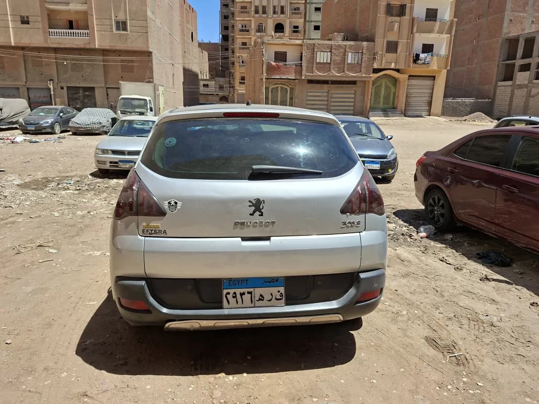 بيجو 3008 2015 اللورا فضي أوتوماتيك — مستعملة