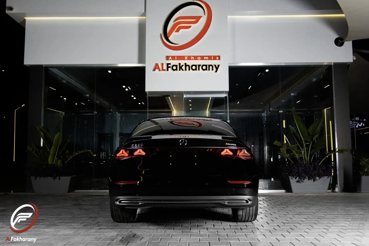 مرسيدس بنز E200 2026 اكسكلوسيف أسود أوتوماتيك — جديدة