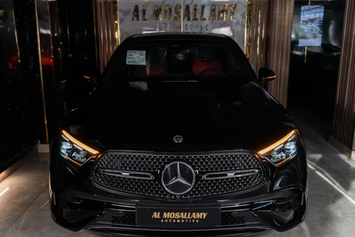 مرسيدس بنز GLC 300 2026 اي ام جي كوبيه أسود أوتوماتيك — جديدة