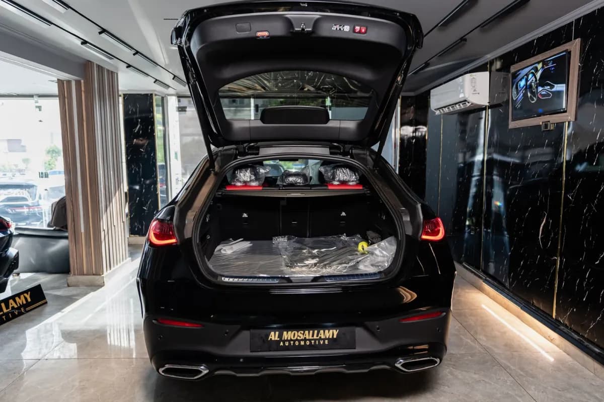 مرسيدس بنز GLC 300 2026 اي ام جي كوبيه أسود أوتوماتيك — جديدة