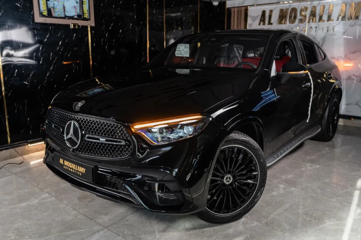 مرسيدس بنز GLC 300 2026 اي ام جي كوبيه أسود أوتوماتيك — جديدة