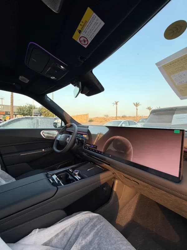 لينك اند كو 900 2026 الترا أبيض أوتوماتيك — جديدة