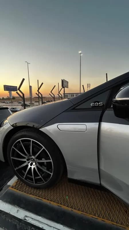 مرسيدس بنز EQS 2023 580 رمادي أوتوماتيك — جديدة