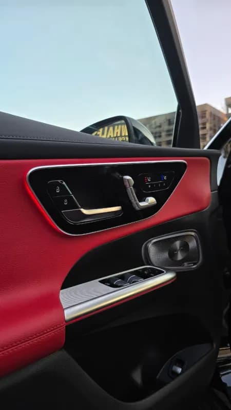 مرسيدس بنز GLC 300 2026 اي ام جي كوبيه أسود أوتوماتيك — جديدة