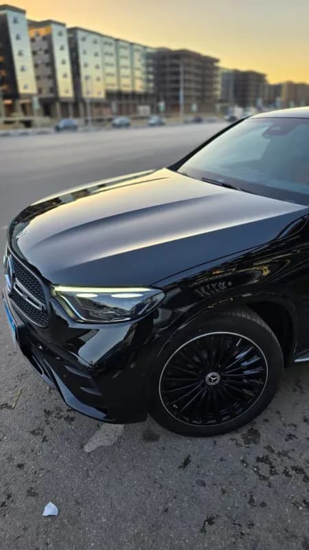 مرسيدس بنز GLC 300 2026 اي ام جي كوبيه أسود أوتوماتيك — جديدة