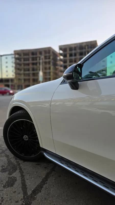 مرسيدس بنز GLC 300 2024 اي ام جي كوبيه أبيض أوتوماتيك — جديدة