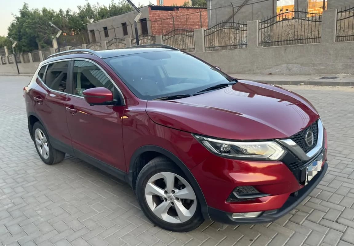 Nissan Qashqai 2021 Top Line Red Automatic — Used