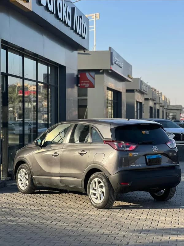أوبل Crossland 2020 هاي لاين رمادي أوتوماتيك — مستعملة