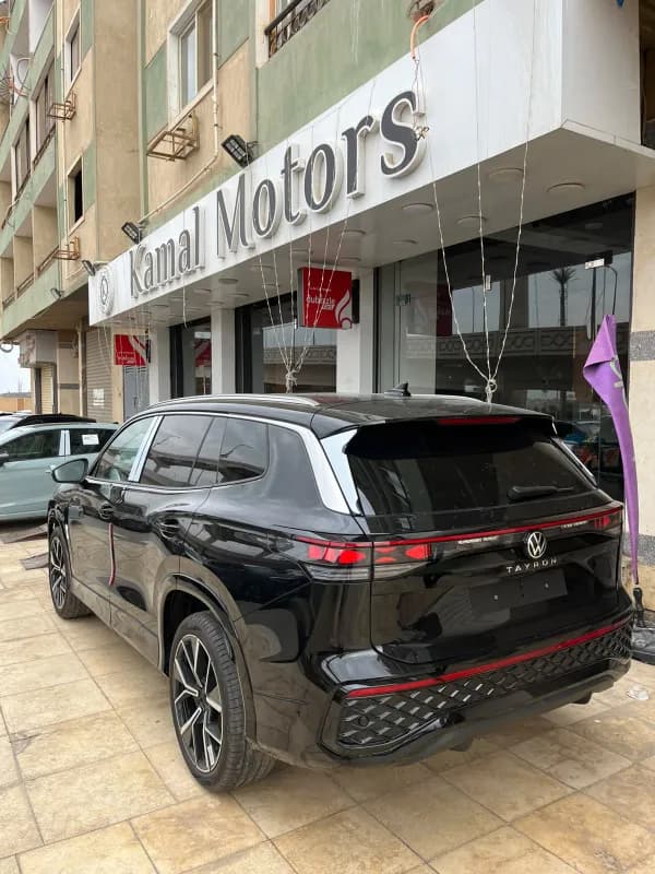 فولكس فاجن Tayron 2026 ار لاين أسود أوتوماتيك — جديدة