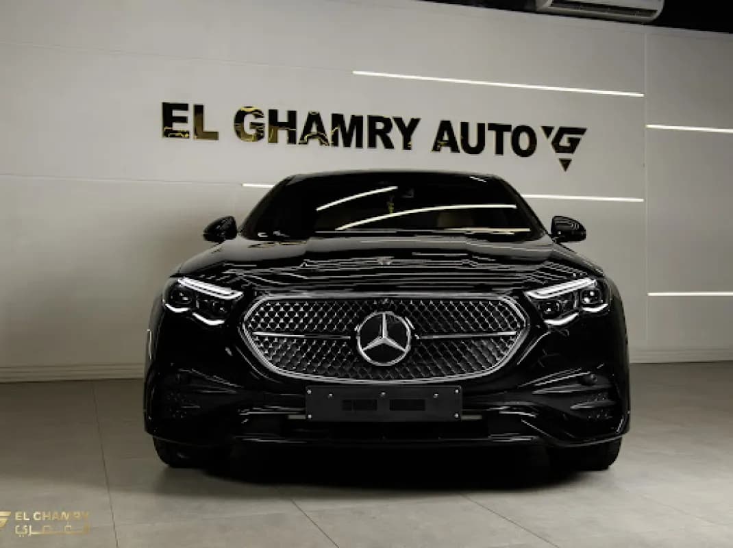 مرسيدس بنز E200 2026 بريميوم أسود أوتوماتيك — جديدة
